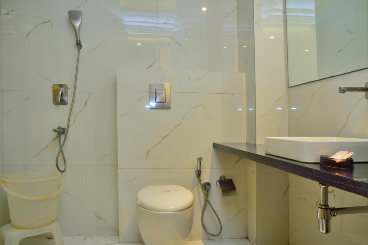 Aman Continental - 2Mins From Railway Station And 5 Mins From Metro Hotel New Delhi Exterior photo