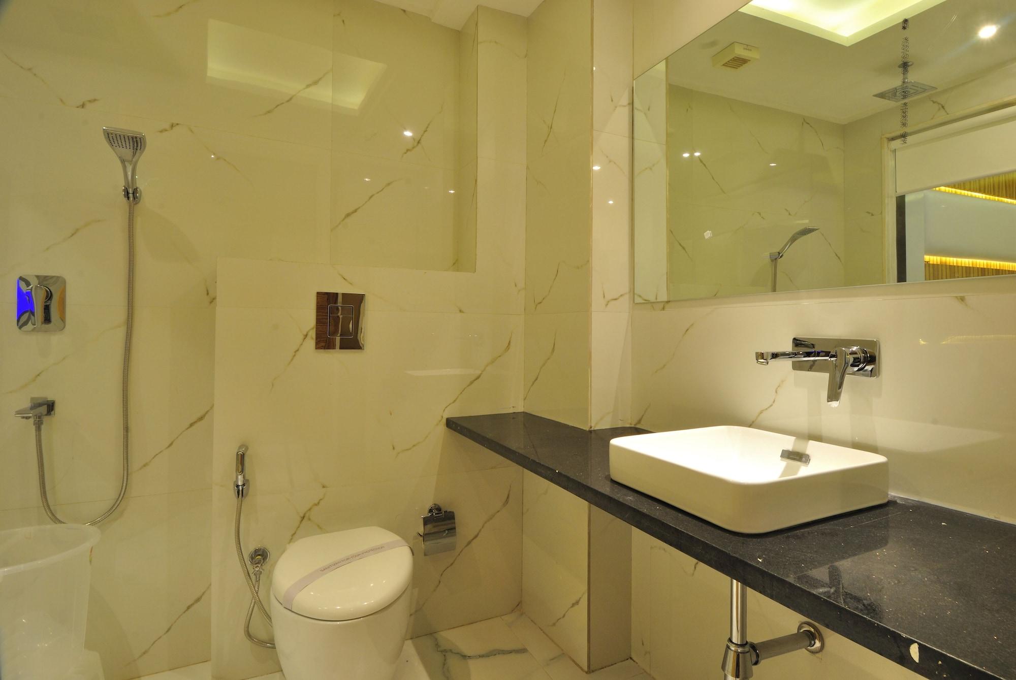 Aman Continental - 2Mins From Railway Station And 5 Mins From Metro Hotel New Delhi Exterior photo