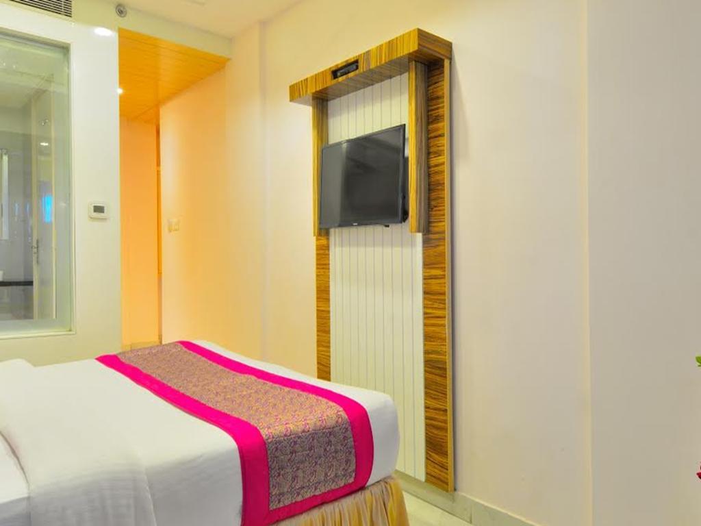 Aman Continental - 2Mins From Railway Station And 5 Mins From Metro Hotel New Delhi Exterior photo