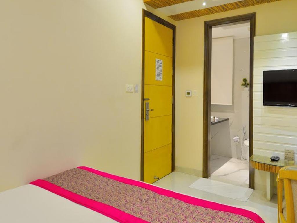 Aman Continental - 2Mins From Railway Station And 5 Mins From Metro Hotel New Delhi Exterior photo