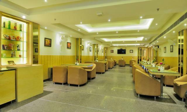 Aman Continental - 2Mins From Railway Station And 5 Mins From Metro Hotel New Delhi Exterior photo